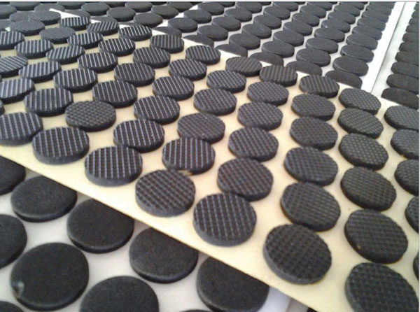 橡胶脚垫
